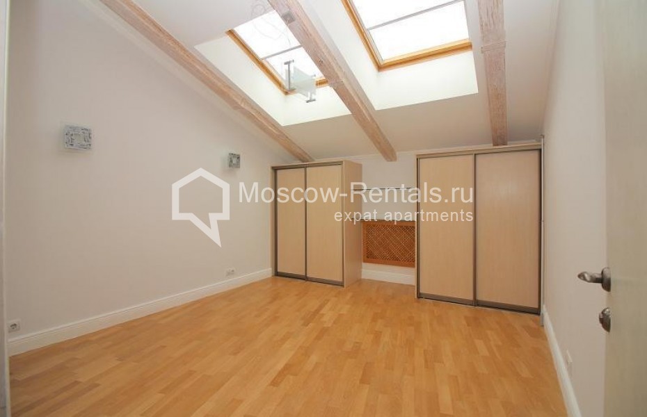 Photo #10 5-room (4 BR) apartment for <a href="http://moscow-rentals.ru/en/articles/long-term-rent" target="_blank">a long-term</a> rent
 in Russia, Moscow, Ermolaevskyi lane, 4