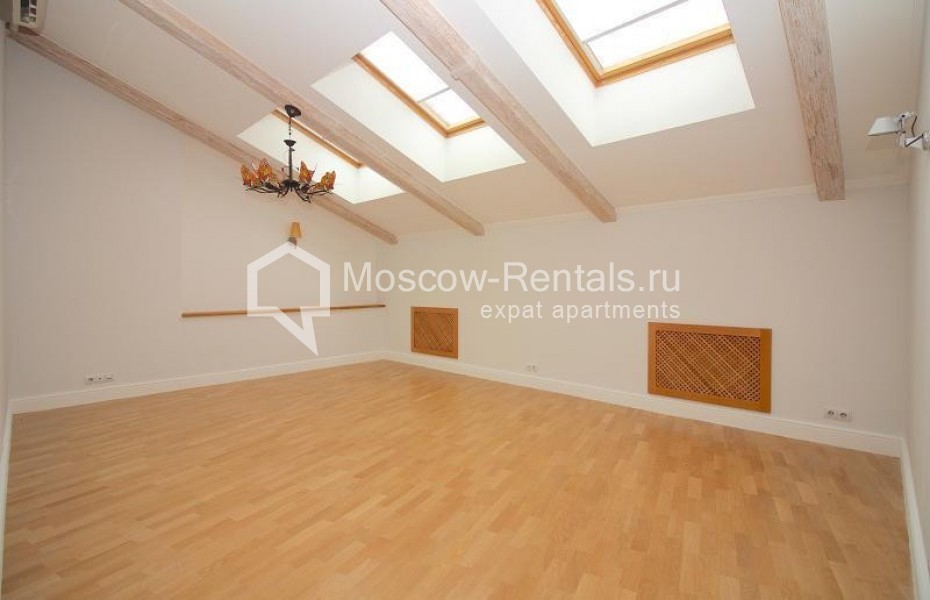 Photo #11 5-room (4 BR) apartment for <a href="http://moscow-rentals.ru/en/articles/long-term-rent" target="_blank">a long-term</a> rent
 in Russia, Moscow, Ermolaevskyi lane, 4