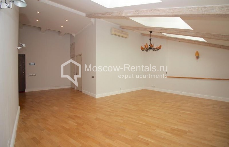 Photo #13 5-room (4 BR) apartment for <a href="http://moscow-rentals.ru/en/articles/long-term-rent" target="_blank">a long-term</a> rent
 in Russia, Moscow, Ermolaevskyi lane, 4