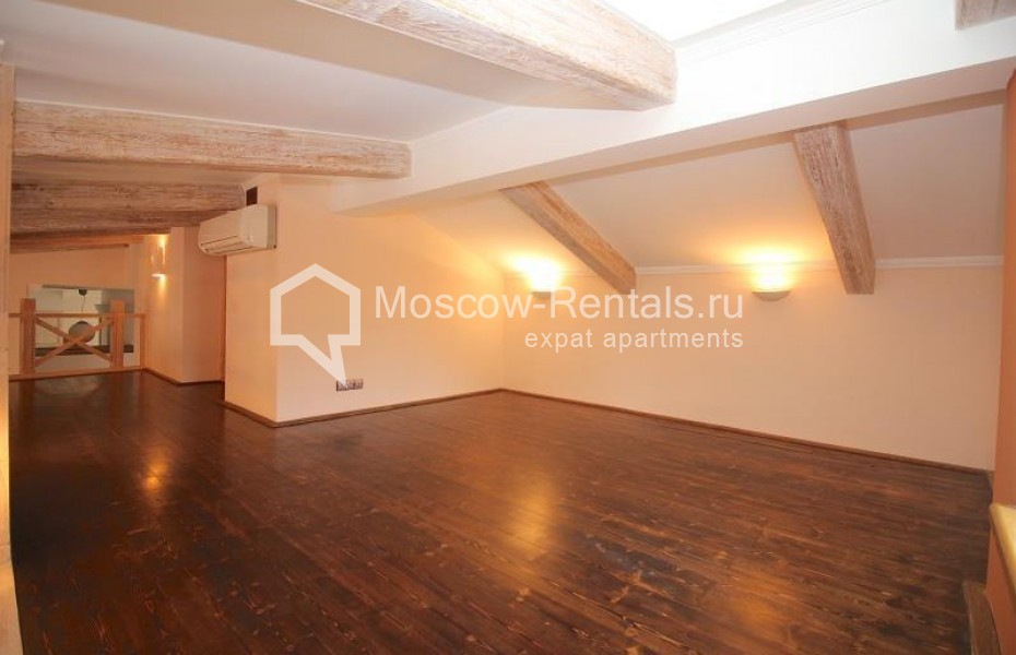 Photo #15 5-room (4 BR) apartment for <a href="http://moscow-rentals.ru/en/articles/long-term-rent" target="_blank">a long-term</a> rent
 in Russia, Moscow, Ermolaevskyi lane, 4