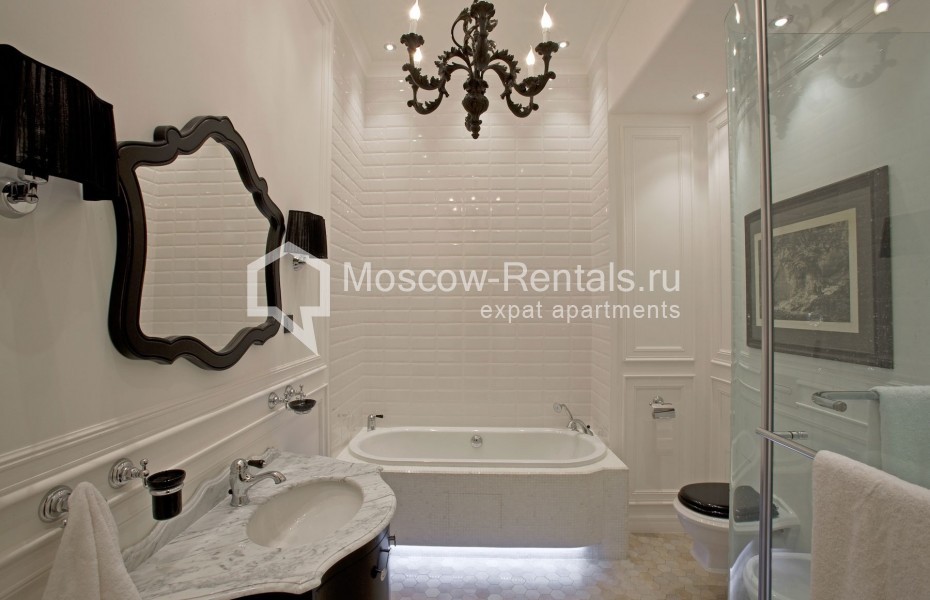 Photo #19 4-room (3 BR) apartment for <a href="http://moscow-rentals.ru/en/articles/long-term-rent" target="_blank">a long-term</a> rent
 in Russia, Moscow, Bolshaya Sadovaya str, 10