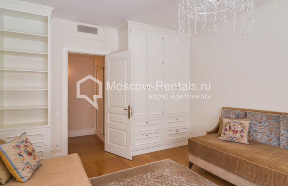 Photo #6 3-room (2 BR) apartment for <a href="http://moscow-rentals.ru/en/articles/long-term-rent" target="_blank">a long-term</a> rent
 in Russia, Moscow, Malyi Kozikhinskyi lane, 7