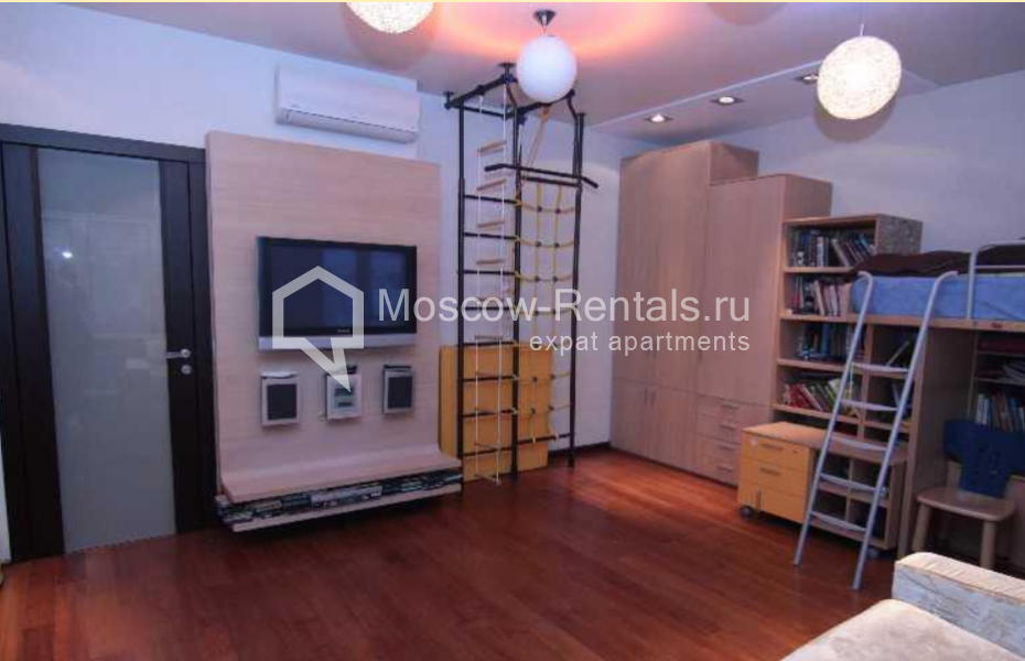 Photo #16 5-room (4 BR) apartment for <a href="http://moscow-rentals.ru/en/articles/long-term-rent" target="_blank">a long-term</a> rent
 in Russia, Moscow, Krasnoproletarskaya str, 7