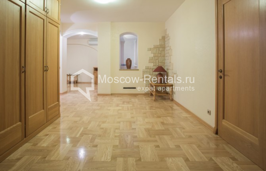 Photo #15 5-room (4 BR) apartment for <a href="http://moscow-rentals.ru/en/articles/long-term-rent" target="_blank">a long-term</a> rent
 in Russia, Moscow, Zoologicheskaya str, 26 С 1