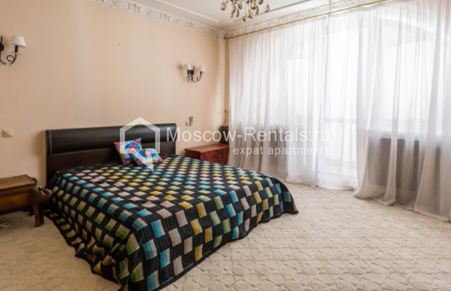 Photo #8 4-room (3 BR) apartment for <a href="http://moscow-rentals.ru/en/articles/long-term-rent" target="_blank">a long-term</a> rent
 in Russia, Moscow, Zoologicheskaya str, 26 С 1
