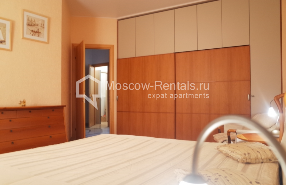 Photo #15 4-room (3 BR) apartment for <a href="http://moscow-rentals.ru/en/articles/long-term-rent" target="_blank">a long-term</a> rent
 in Russia, Moscow, Malaya Bronnaya str, 25