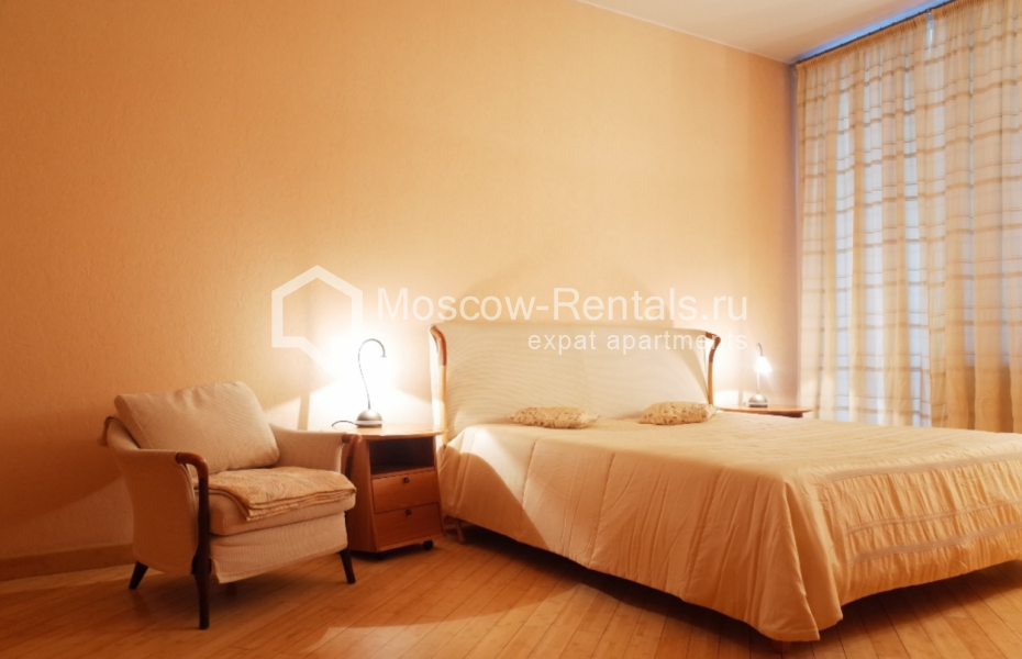 Photo #16 4-room (3 BR) apartment for <a href="http://moscow-rentals.ru/en/articles/long-term-rent" target="_blank">a long-term</a> rent
 in Russia, Moscow, Malaya Bronnaya str, 25