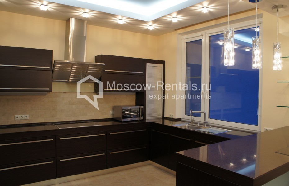 Photo #5 6-room (5 BR) apartment for <a href="http://moscow-rentals.ru/en/articles/long-term-rent" target="_blank">a long-term</a> rent
 in Russia, Moscow, Ostrovityanova str, 6