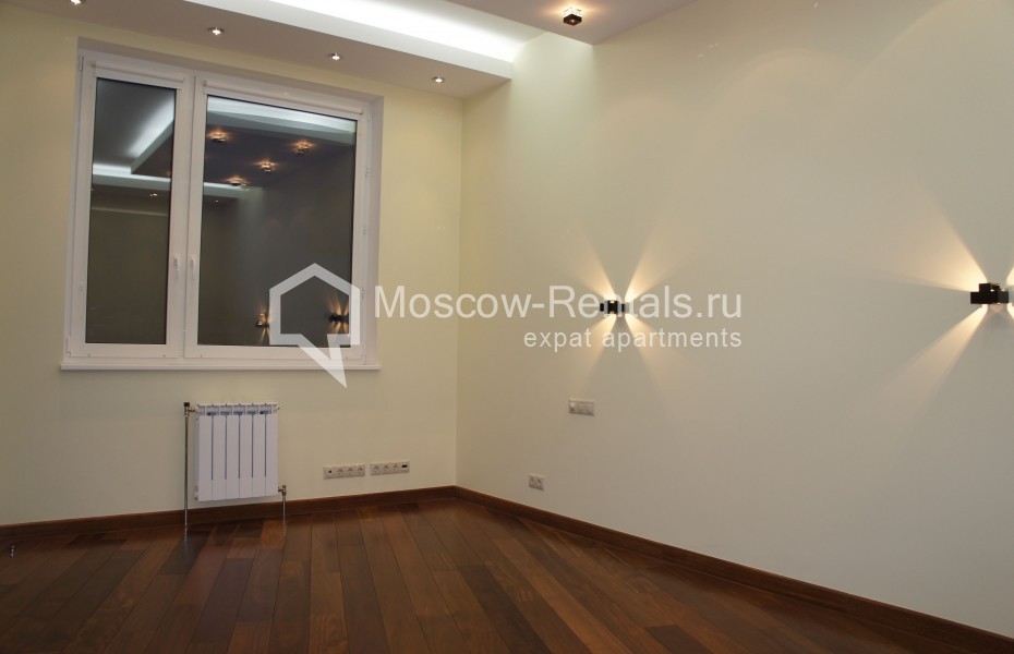 Photo #11 6-room (5 BR) apartment for <a href="http://moscow-rentals.ru/en/articles/long-term-rent" target="_blank">a long-term</a> rent
 in Russia, Moscow, Ostrovityanova str, 6
