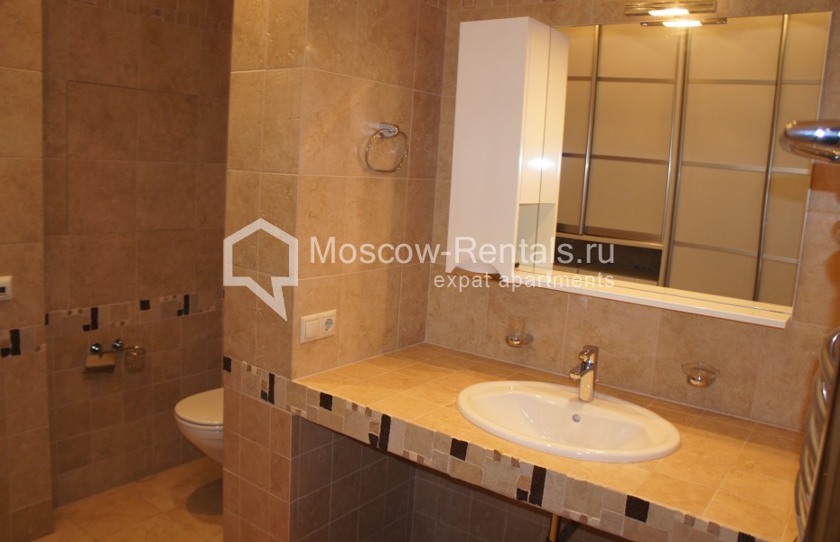 Photo #15 6-room (5 BR) apartment for <a href="http://moscow-rentals.ru/en/articles/long-term-rent" target="_blank">a long-term</a> rent
 in Russia, Moscow, Ostrovityanova str, 6