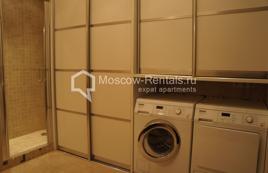 Photo #16 6-room (5 BR) apartment for <a href="http://moscow-rentals.ru/en/articles/long-term-rent" target="_blank">a long-term</a> rent
 in Russia, Moscow, Ostrovityanova str, 6