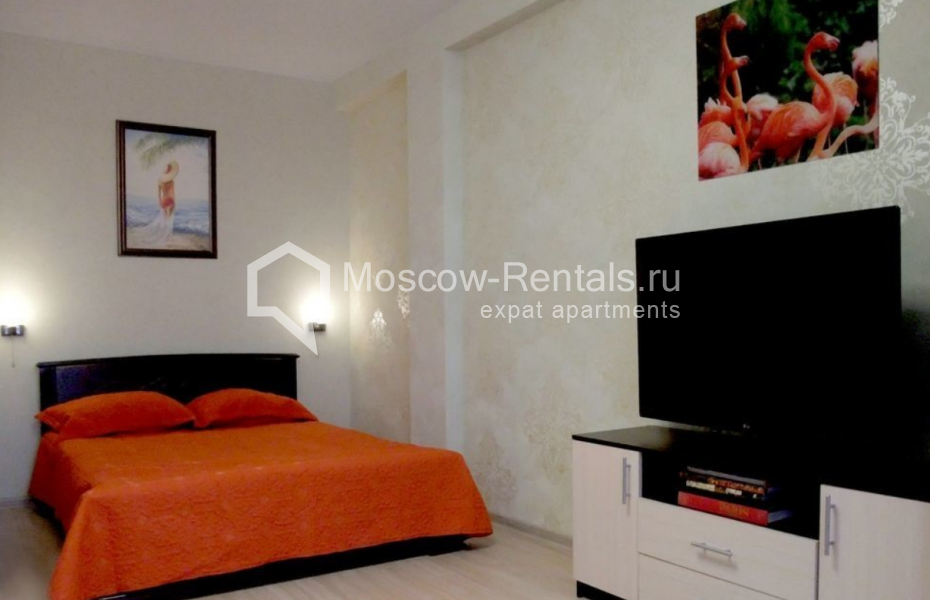 Photo #1 1-room apartment/ Sudio for <a href="http://moscow-rentals.ru/en/articles/long-term-rent" target="_blank">a long-term</a> rent
 in Russia, Moscow, New Arbat str, 26