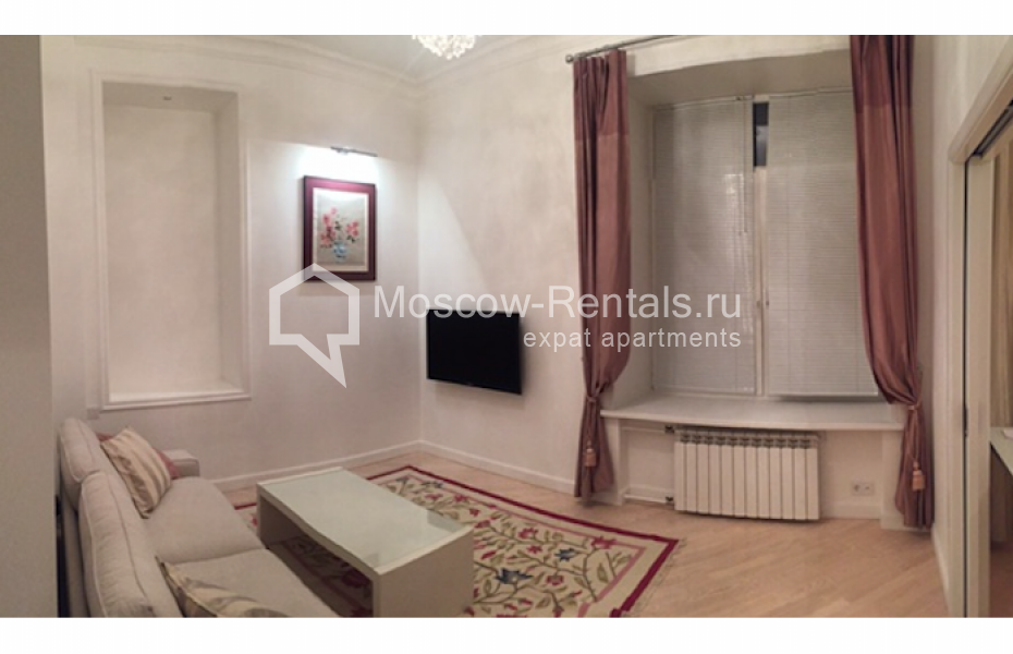 Photo #2 2-room (1 BR) apartment for <a href="http://moscow-rentals.ru/en/articles/long-term-rent" target="_blank">a long-term</a> rent
 in Russia, Moscow, Tverskaya str, 6 С 1