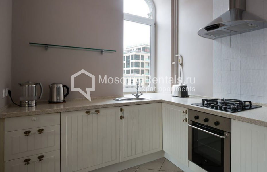Photo #5 2-room (1 BR) apartment for <a href="http://moscow-rentals.ru/en/articles/long-term-rent" target="_blank">a long-term</a> rent
 in Russia, Moscow, 1st Smolenskyi lane, 22/10