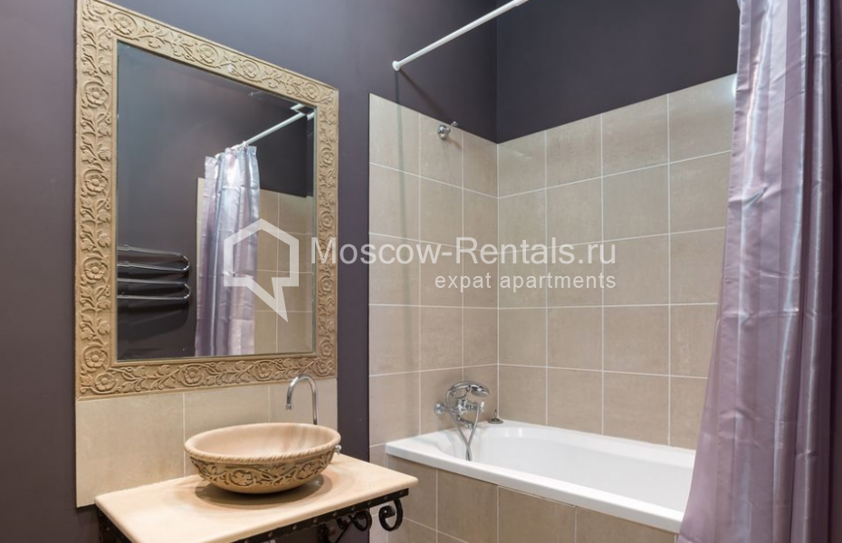 Photo #12 2-room (1 BR) apartment for <a href="http://moscow-rentals.ru/en/articles/long-term-rent" target="_blank">a long-term</a> rent
 in Russia, Moscow, 1st Smolenskyi lane, 22/10