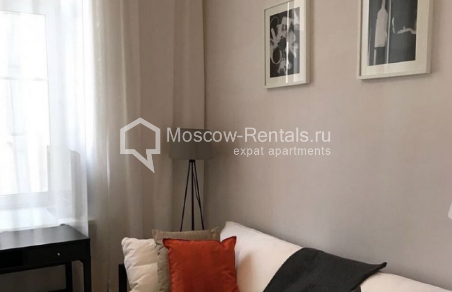 Photo #8 3-room (2 BR) apartment for <a href="http://moscow-rentals.ru/en/articles/long-term-rent" target="_blank">a long-term</a> rent
 in Russia, Moscow, Povarskaya str, 26