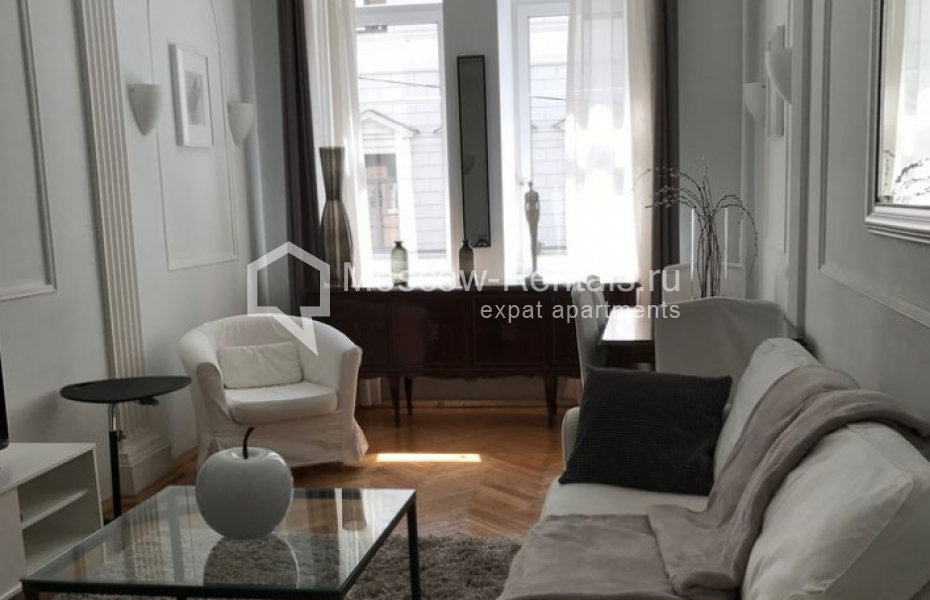 Photo #1 3-room (2 BR) apartment for <a href="http://moscow-rentals.ru/en/articles/long-term-rent" target="_blank">a long-term</a> rent
 in Russia, Moscow, Povarskaya str, 26