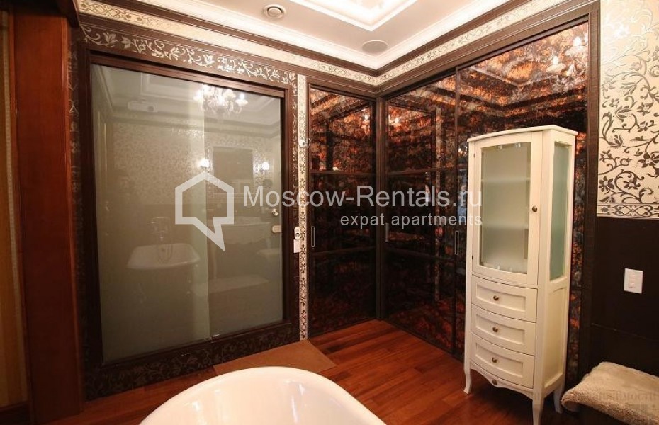 Photo #18 2-room (1 BR) apartment for <a href="http://moscow-rentals.ru/en/articles/long-term-rent" target="_blank">a long-term</a> rent
 in Russia, Moscow, Presnenskaya emb, 8 с 1, MIBC “Moscow City”