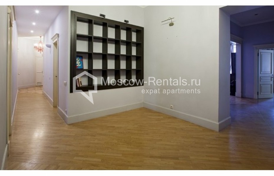 Photo #5 6-room (5 BR) apartment for <a href="http://moscow-rentals.ru/en/articles/long-term-rent" target="_blank">a long-term</a> rent
 in Russia, Moscow, Ermolaevskyi lane, 10/7