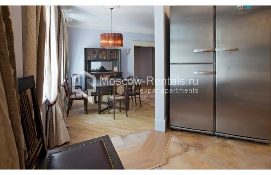 Photo #3 6-room (5 BR) apartment for <a href="http://moscow-rentals.ru/en/articles/long-term-rent" target="_blank">a long-term</a> rent
 in Russia, Moscow, Ermolaevskyi lane, 10/7