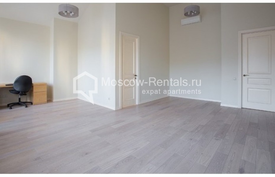 Photo #2 5-room (4 BR) apartment for <a href="http://moscow-rentals.ru/en/articles/long-term-rent" target="_blank">a long-term</a> rent
 in Russia, Moscow, Spiridonievskyi lane, 5 С 2