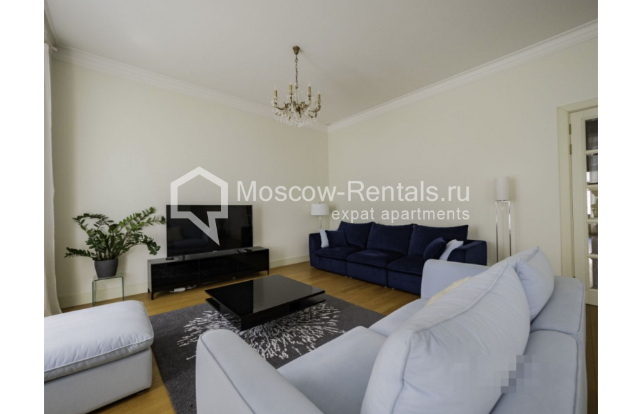 Photo #3 4-room (3 BR) apartment for <a href="http://moscow-rentals.ru/en/articles/long-term-rent" target="_blank">a long-term</a> rent
 in Russia, Moscow, Spiridonovka str, 34 С 2