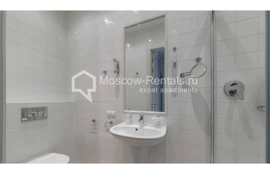 Photo #16 4-room (3 BR) apartment for <a href="http://moscow-rentals.ru/en/articles/long-term-rent" target="_blank">a long-term</a> rent
 in Russia, Moscow, Spiridonovka str, 34 С 2