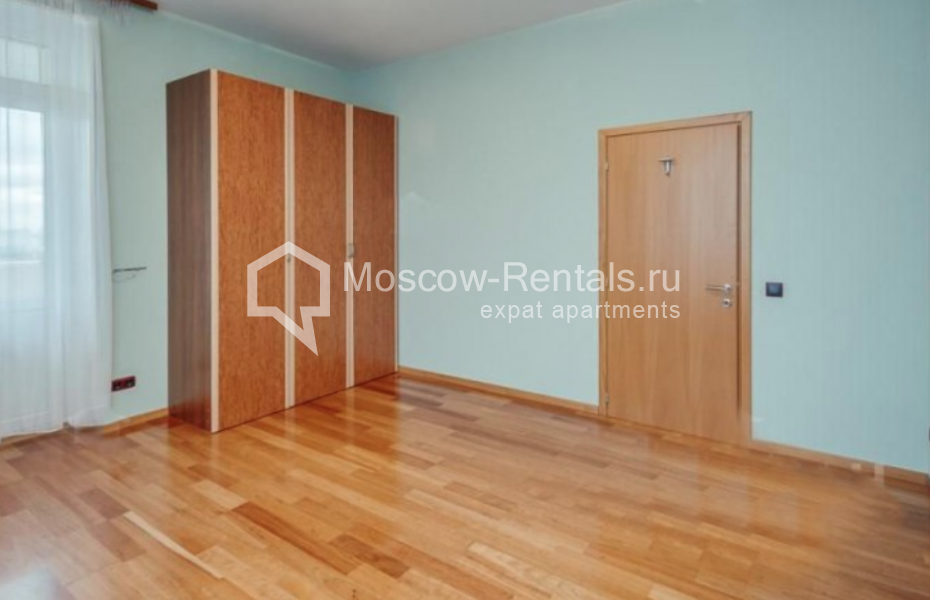 Photo #6 4-room (3 BR) apartment for <a href="http://moscow-rentals.ru/en/articles/long-term-rent" target="_blank">a long-term</a> rent
 in Russia, Moscow, Bolshaya Bronnaya str, 19
