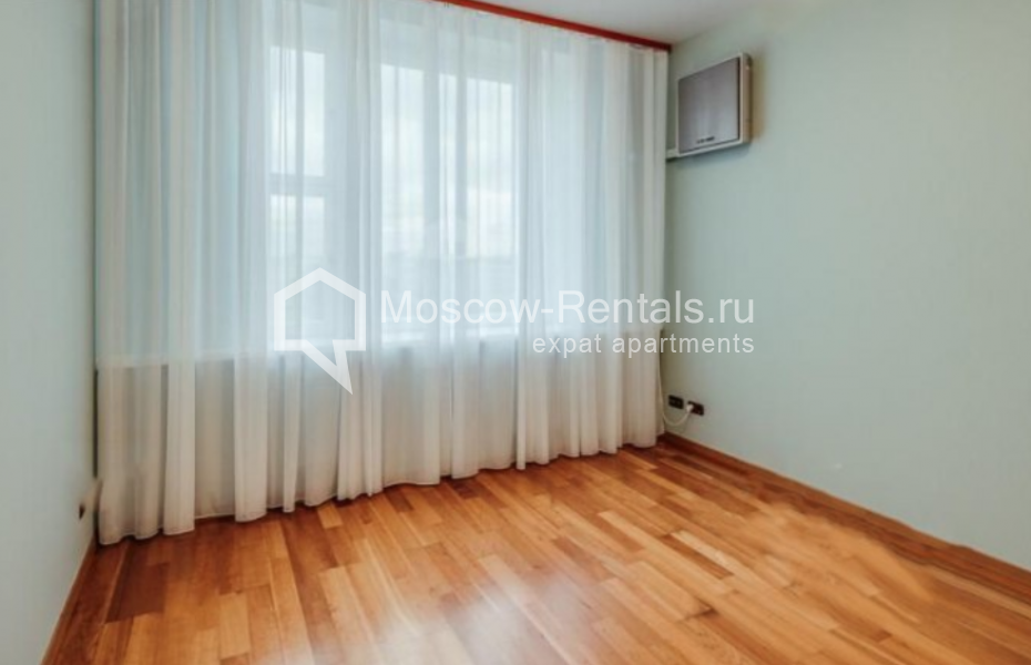 Photo #7 4-room (3 BR) apartment for <a href="http://moscow-rentals.ru/en/articles/long-term-rent" target="_blank">a long-term</a> rent
 in Russia, Moscow, Bolshaya Bronnaya str, 19