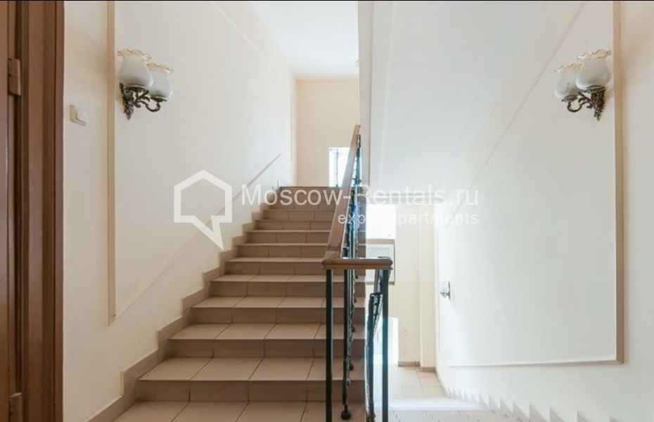 Photo #21 5-room (4 BR) apartment for <a href="http://moscow-rentals.ru/en/articles/long-term-rent" target="_blank">a long-term</a> rent
 in Russia, Moscow, Bolshoi Kozikhinskyi lane, 12/2