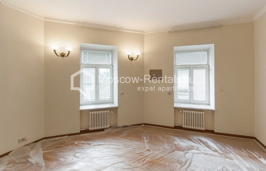 Photo #9 5-room (4 BR) apartment for <a href="http://moscow-rentals.ru/en/articles/long-term-rent" target="_blank">a long-term</a> rent
 in Russia, Moscow, Bolshoi Kozikhinskyi lane, 12/2