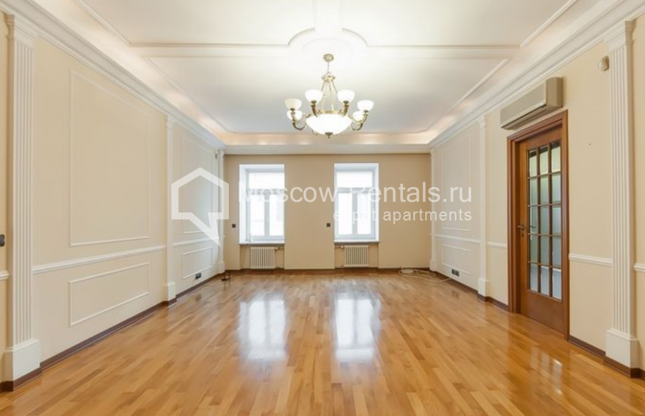 Photo #8 5-room (4 BR) apartment for <a href="http://moscow-rentals.ru/en/articles/long-term-rent" target="_blank">a long-term</a> rent
 in Russia, Moscow, Bolshoi Kozikhinskyi lane, 12/2