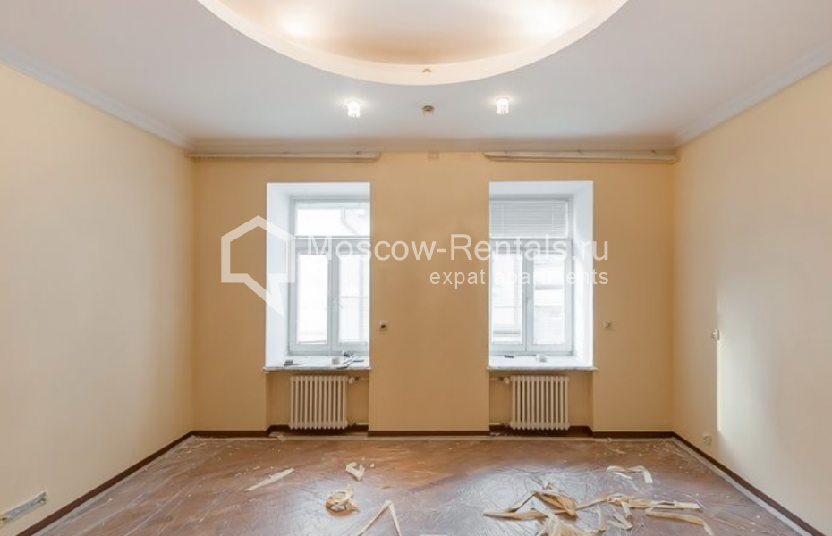 Photo #13 5-room (4 BR) apartment for <a href="http://moscow-rentals.ru/en/articles/long-term-rent" target="_blank">a long-term</a> rent
 in Russia, Moscow, Bolshoi Kozikhinskyi lane, 12/2