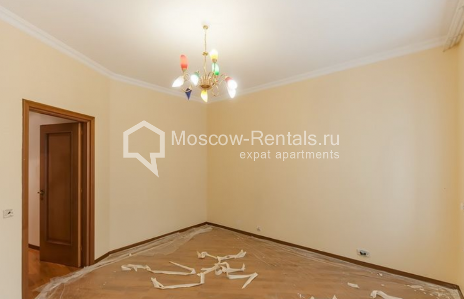 Photo #14 5-room (4 BR) apartment for <a href="http://moscow-rentals.ru/en/articles/long-term-rent" target="_blank">a long-term</a> rent
 in Russia, Moscow, Bolshoi Kozikhinskyi lane, 12/2