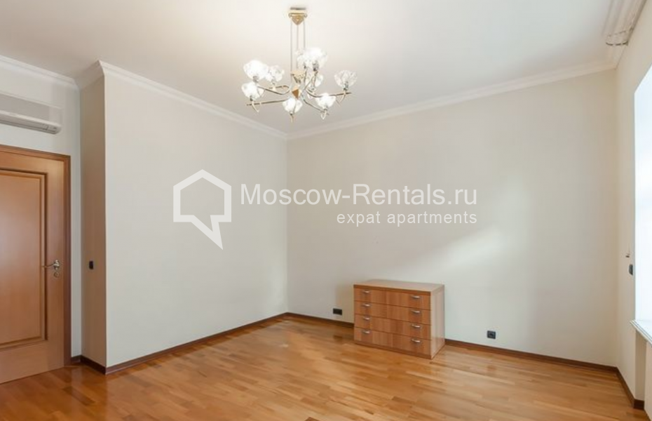 Photo #15 5-room (4 BR) apartment for <a href="http://moscow-rentals.ru/en/articles/long-term-rent" target="_blank">a long-term</a> rent
 in Russia, Moscow, Bolshoi Kozikhinskyi lane, 12/2
