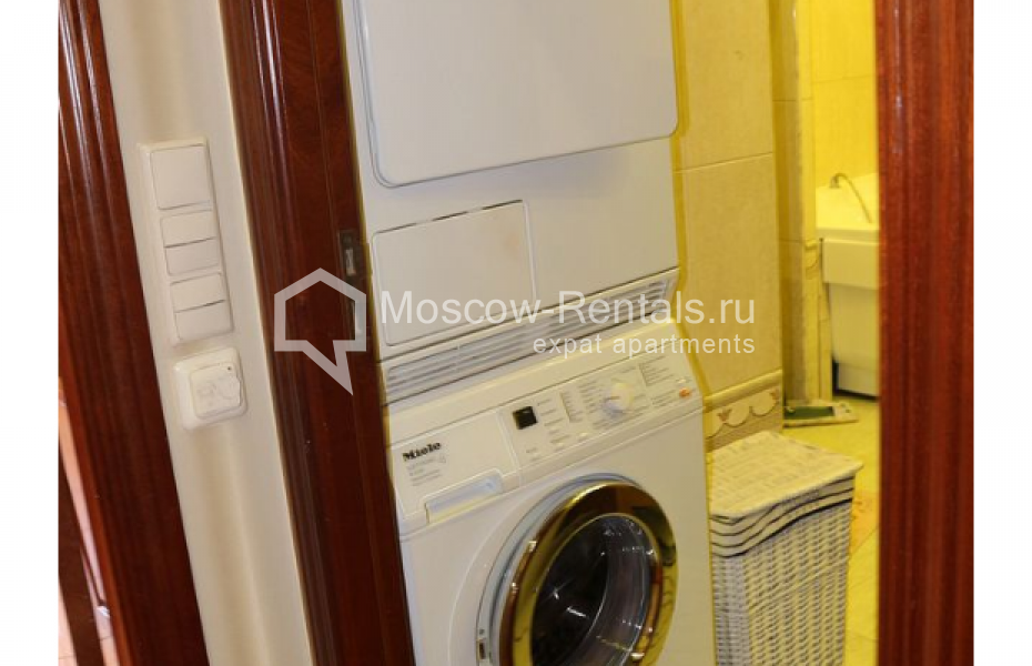 Photo #15 4-room (3 BR) apartment for <a href="http://moscow-rentals.ru/en/articles/long-term-rent" target="_blank">a long-term</a> rent
 in Russia, Moscow, Petrovka str, 17 С 4