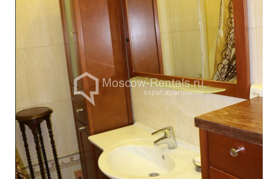 Photo #14 4-room (3 BR) apartment for <a href="http://moscow-rentals.ru/en/articles/long-term-rent" target="_blank">a long-term</a> rent
 in Russia, Moscow, Petrovka str, 17 С 4