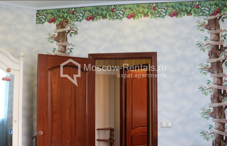 Photo #13 4-room (3 BR) apartment for <a href="http://moscow-rentals.ru/en/articles/long-term-rent" target="_blank">a long-term</a> rent
 in Russia, Moscow, Petrovka str, 17 С 4