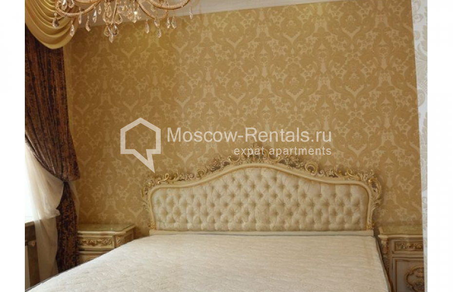 Photo #5 4-room (3 BR) apartment for <a href="http://moscow-rentals.ru/en/articles/long-term-rent" target="_blank">a long-term</a> rent
 in Russia, Moscow, Petrovka str, 17 С 4