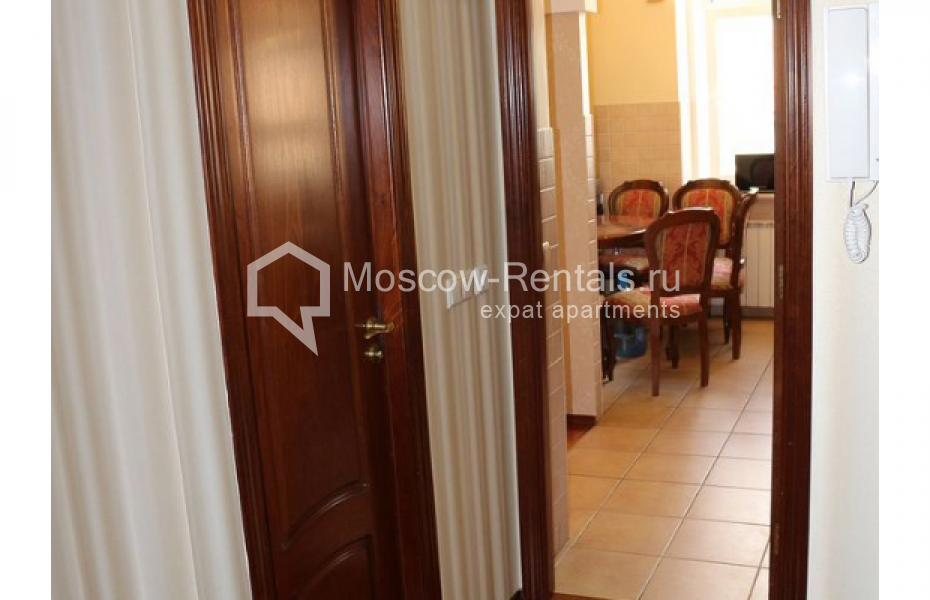 Photo #17 4-room (3 BR) apartment for <a href="http://moscow-rentals.ru/en/articles/long-term-rent" target="_blank">a long-term</a> rent
 in Russia, Moscow, Petrovka str, 17 С 4