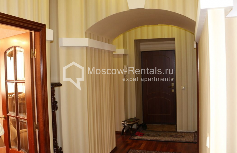 Photo #23 4-room (3 BR) apartment for <a href="http://moscow-rentals.ru/en/articles/long-term-rent" target="_blank">a long-term</a> rent
 in Russia, Moscow, Petrovka str, 17 С 4
