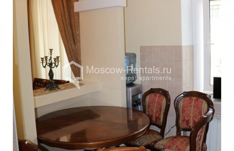 Photo #3 4-room (3 BR) apartment for <a href="http://moscow-rentals.ru/en/articles/long-term-rent" target="_blank">a long-term</a> rent
 in Russia, Moscow, Petrovka str, 17 С 4