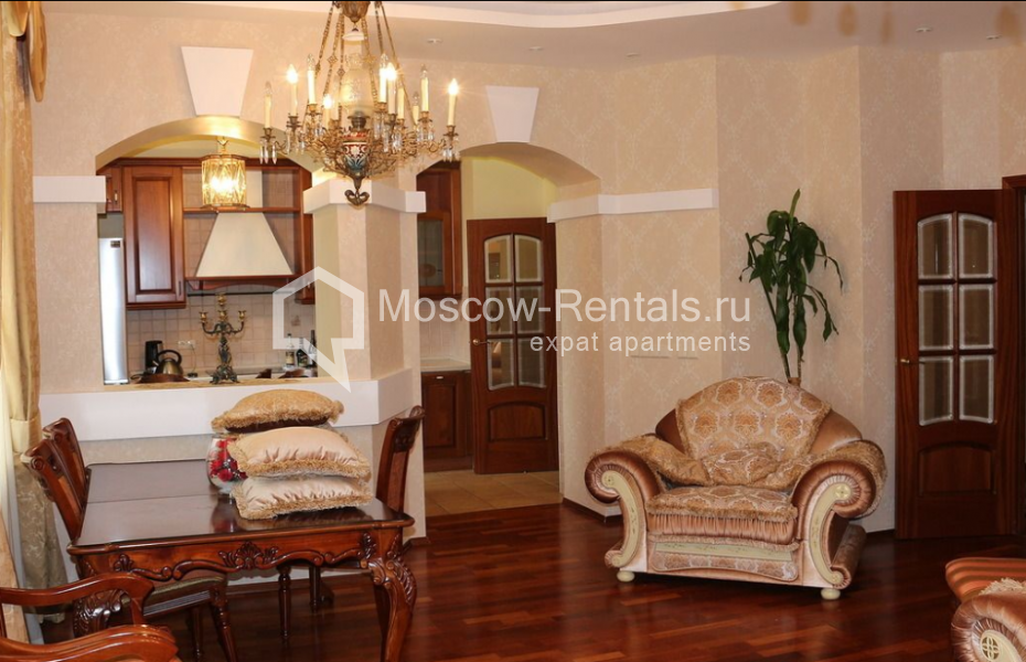 Photo #1 4-room (3 BR) apartment for <a href="http://moscow-rentals.ru/en/articles/long-term-rent" target="_blank">a long-term</a> rent
 in Russia, Moscow, Petrovka str, 17 С 4