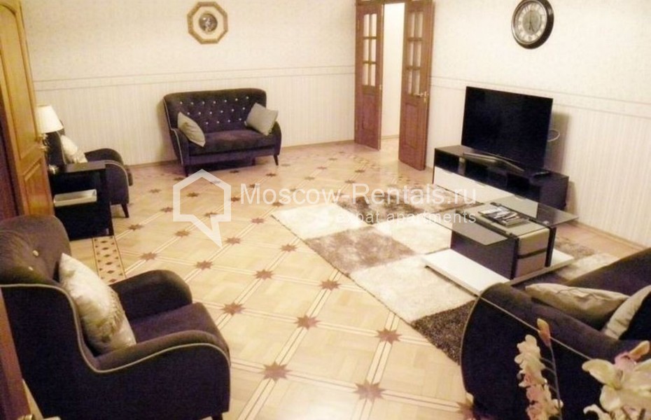Photo #2 4-room (3 BR) apartment for <a href="http://moscow-rentals.ru/en/articles/long-term-rent" target="_blank">a long-term</a> rent
 in Russia, Moscow, Rozhdestvenskyi blv, 19