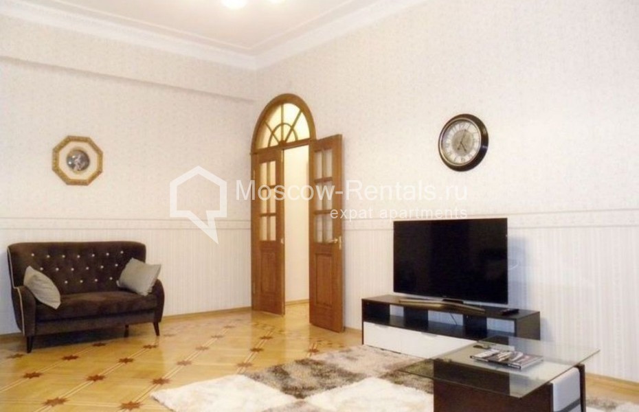 Photo #3 4-room (3 BR) apartment for <a href="http://moscow-rentals.ru/en/articles/long-term-rent" target="_blank">a long-term</a> rent
 in Russia, Moscow, Rozhdestvenskyi blv, 19