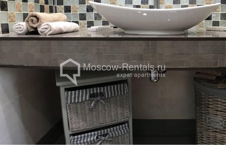 Photo #19 2-room (1 BR) apartment for <a href="http://moscow-rentals.ru/en/articles/long-term-rent" target="_blank">a long-term</a> rent
 in Russia, Moscow, Kutuzovskyi lane, 27