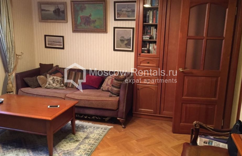 Photo #1 4-room (3 BR) apartment for <a href="http://moscow-rentals.ru/en/articles/long-term-rent" target="_blank">a long-term</a> rent
 in Russia, Moscow, Vorotnikovskyi lane, 5/9