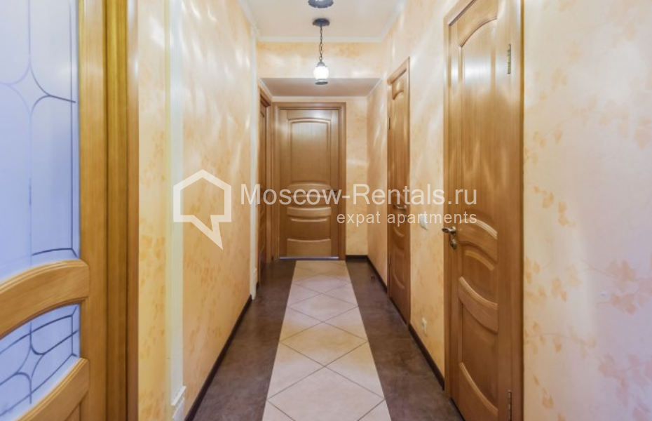 Photo #13 3-room (2 BR) apartment for <a href="http://moscow-rentals.ru/en/articles/long-term-rent" target="_blank">a long-term</a> rent
 in Russia, Moscow, Protochnyi lane, 8/2