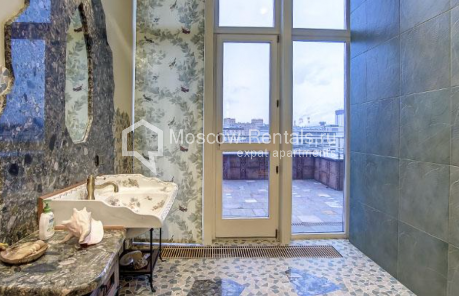 Photo #13 7-room (6 BR) apartment for <a href="http://moscow-rentals.ru/en/articles/long-term-rent" target="_blank">a long-term</a> rent
 in Russia, Moscow, 3rd Frunzenskaya str, 19