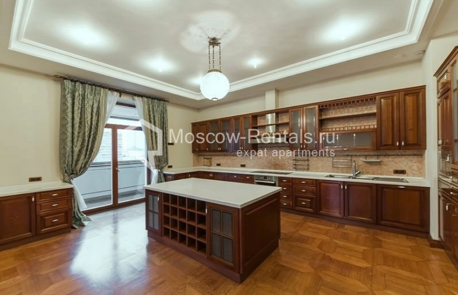 Photo #13 6-room (5 BR) apartment for <a href="http://moscow-rentals.ru/en/articles/long-term-rent" target="_blank">a long-term</a> rent
 in Russia, Moscow, Runovskyi lane, 12